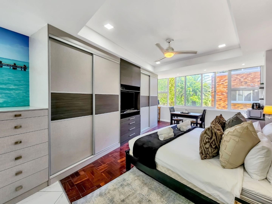 To Let 3 Bedroom Property for Rent in Three Anchor Bay Western Cape